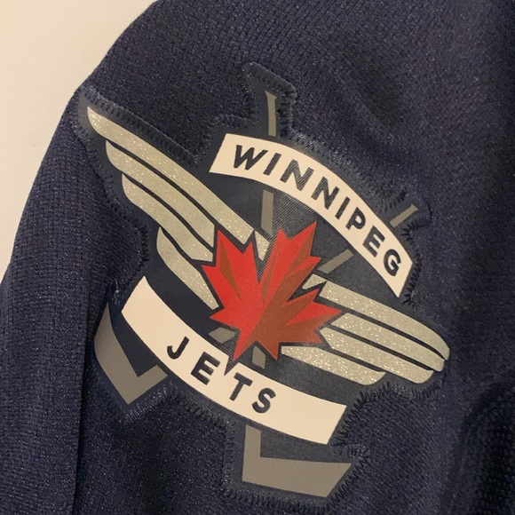 COPY - Winnipeg Jets NHL Hockey Jersey. Men’s Size M. NWOT - Picture 8 of 8